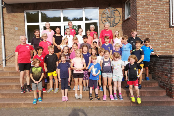 Kinderlauftraining 2022 Gruppenfoto